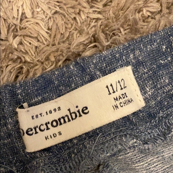 shorts - Picture 2 of 4